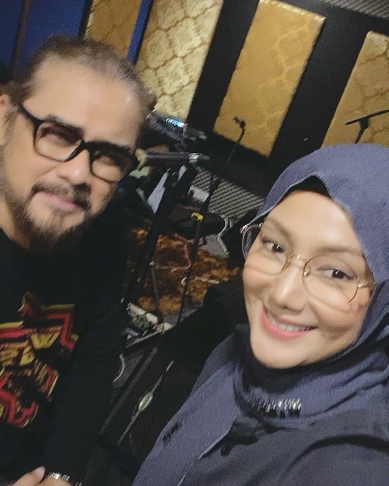 Awie and Erra rehearsing months ago. — Picture via Instagram/@errafazira