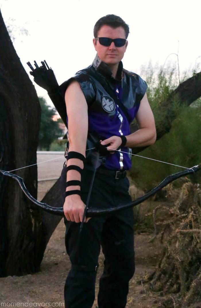 DIY Hawkeye Costume