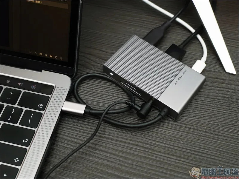 HyperDrive Gen2 6-in-1 USB-C Hub、HyperDrive 7-in-2 USB-C Hub 二代開箱動手玩：速度更快、實用設計更貼心！