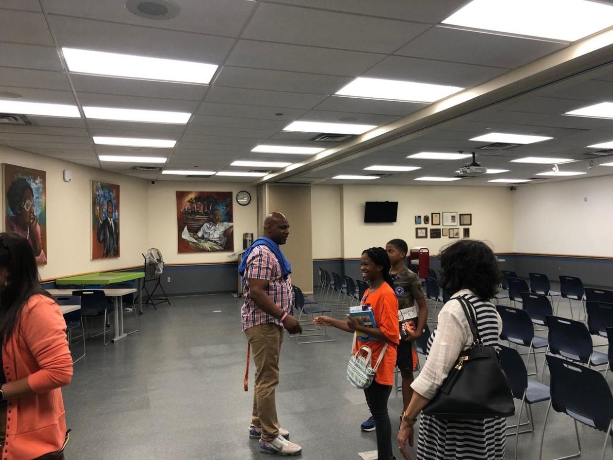 Alton Carter visits with students during a visit to several schools in the Oklahoma City Public Schools district.