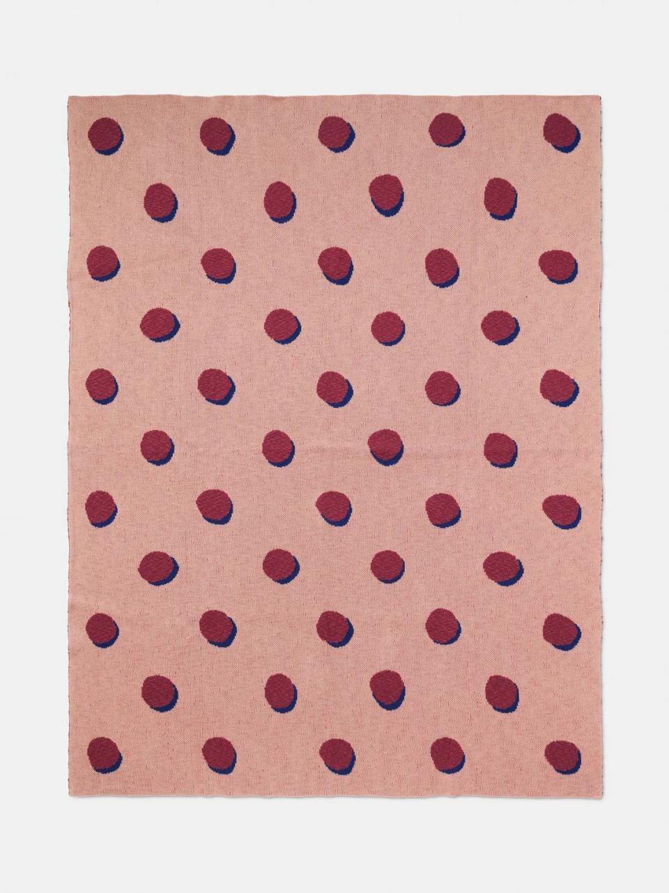 11) Double Dot Blanket