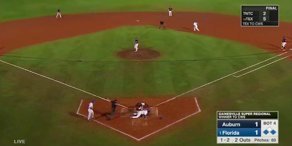 Florida pulled off a gutsy steal in a crucial moment against Auburn. (Screengrab via @NCAACWS on Twitter)