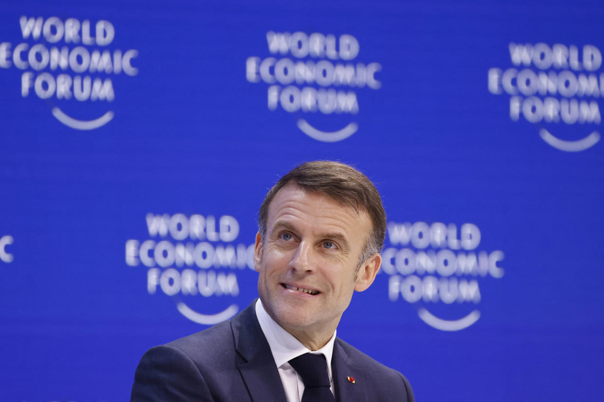 Emmanuel Macron photographié à Davos le 17 janvier (Photo by Ludovic MARIN / POOL / AFP)