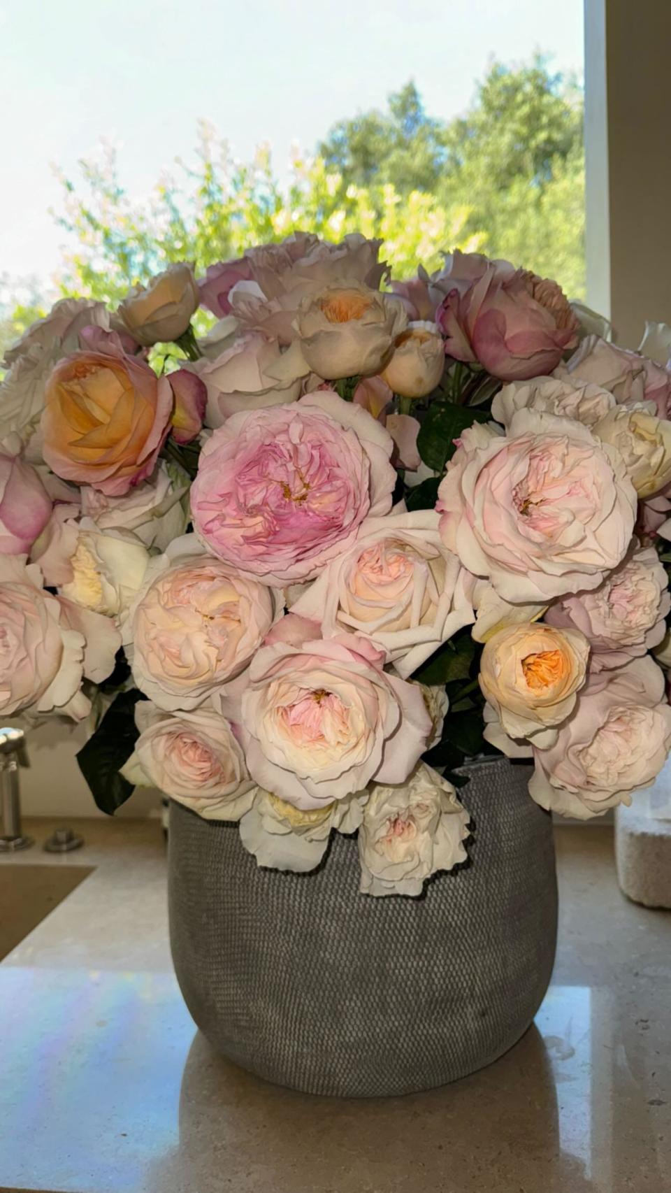 Kim Kardashian's Birthday Blooms Take Over IG: 15 Ridiculous Flower Pics You Can't Miss!