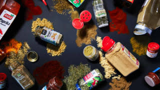 Study finds spice containers pose contamination risk during food