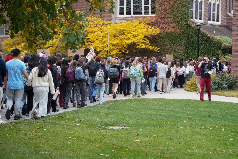 Hundreds of Grinnell College students organized a walkout in support of Palestine and demanded that the college cease its financial support of Israeli oppression on Wednesday, Oct. 25.