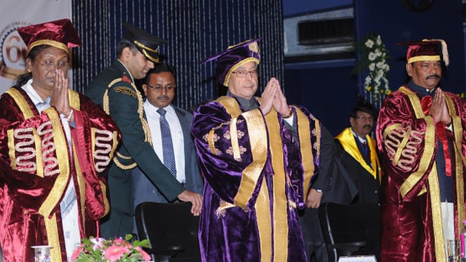 President Pranab Mukherjee, Governor Draupadi Murmu and Chief Minister of Jharkhand Raghubar Das during the inauguration of Diamond Jubilee celebrations and 26th convocation of Birla Institute of Technology, Mesra on January 10, 2016 in Ranchi, India India.