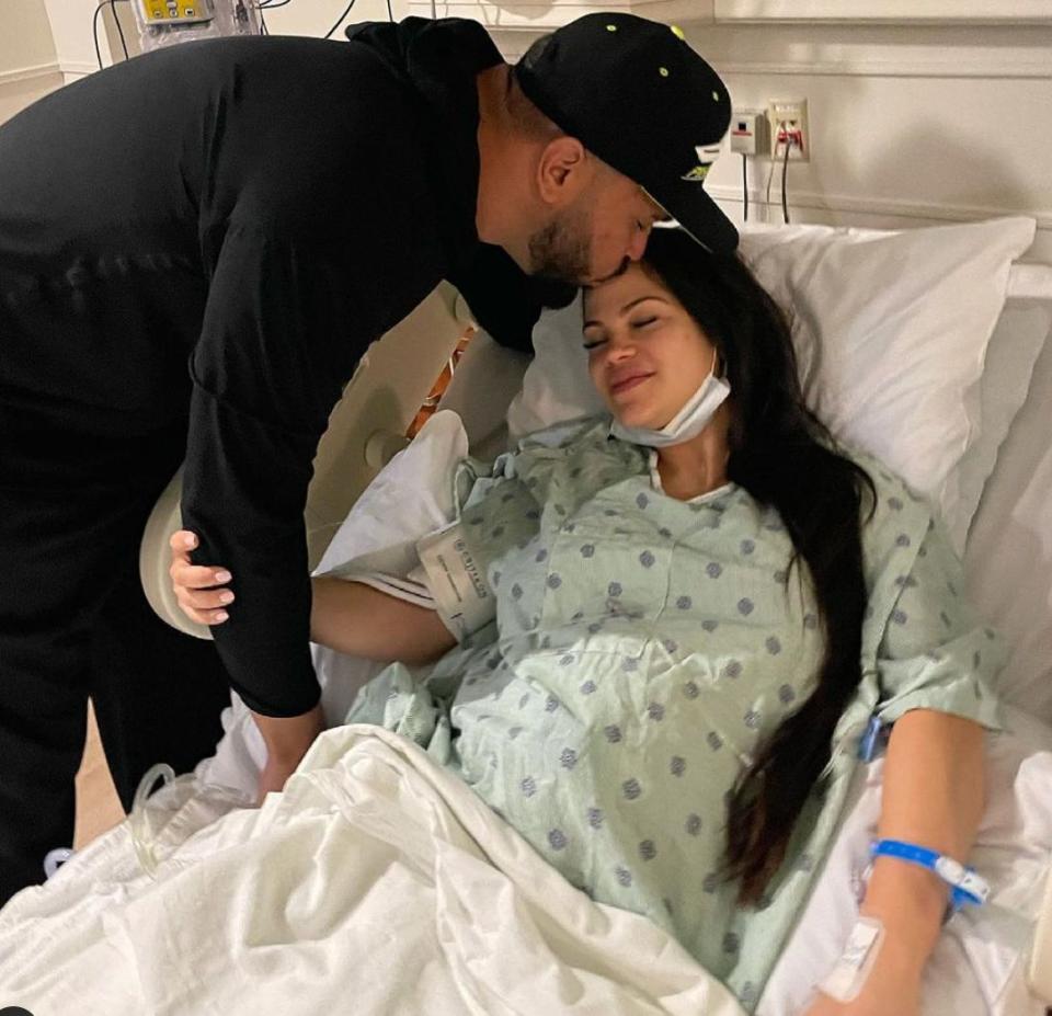 <p>Singer Natti Natasha <a href="https://people.com/parents/natti-natasha-welcomes-baby-girl/" rel="nofollow noopener" target="_blank" data-ylk="slk:welcomed her first child;elm:context_link;itc:0;sec:content-canvas" class="link ">welcomed her first child</a>, a baby girl, with her fiancé Raphy Pina, on May 22, the proud new parents announced on Instagram.</p> <p>"I am so happy, I am more full of LIFE than ever. Today God will give us one more blessing. Today God will perform another miracle of LIFE. TODAY God will do the same to celebrate the arrival of a Queen," Pina wrote on Instagram in Spanish ahead of their new addition's arrival. "I love you Natalia and this is our last photo with the Baby in your belly. 5.22.21 🙏🏻🏥 #TeamPinatti! Let's go to sleep because I think the girl comes around noon."</p> <p><a href="https://www.billboard.com/articles/columns/latin/9576688/natti-natasha-raphy-pina-welcome-baby-news" rel="nofollow noopener" target="_blank" data-ylk="slk:Billboard;elm:context_link;itc:0;sec:content-canvas" class="link ">Billboard</a> confirmed that the singer welcomed baby Vida at 9 a.m. on May 22 at South Miami Hospital. The newborn weighed 6.8 pounds and measured 20 inches long. "The baby girl is in perfect health and the parents are very happy and grateful for the long-awaited arrival of their firstborn and all the affection they have received during the process," they said in a statement to the outlet.</p>