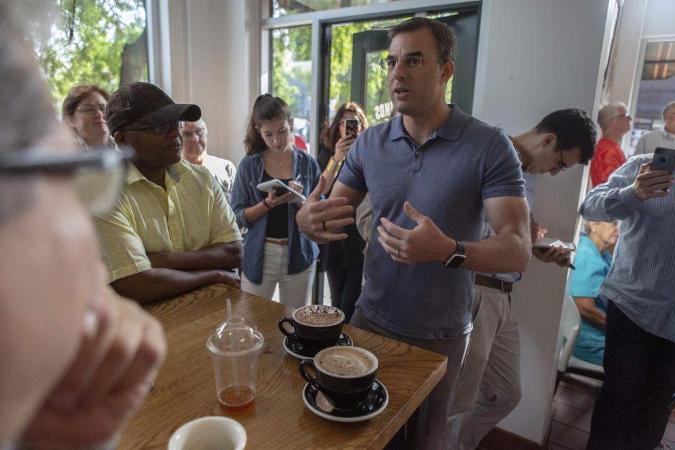 Rep. Justin Amash speaks with constituents at Rising Grinds Caf&eacute; in Grand Rapids on Aug. 21, 2019.  (Photo: The Washington Post via Getty Images)