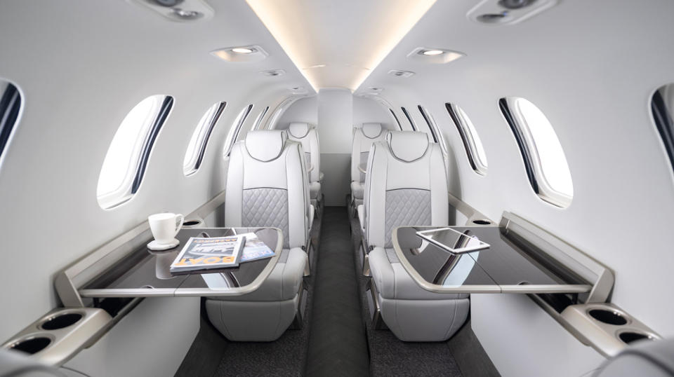 HondaJet Echelon Cabin