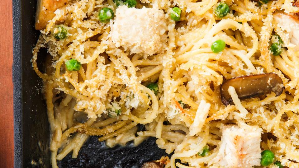 turkey tetrazzini vertical — delishcom