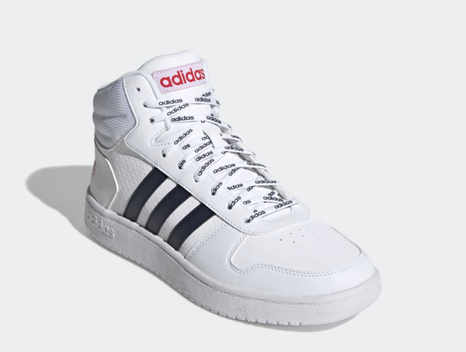 Tenis Hoops 2.0 Mid. (Foto: adidas)