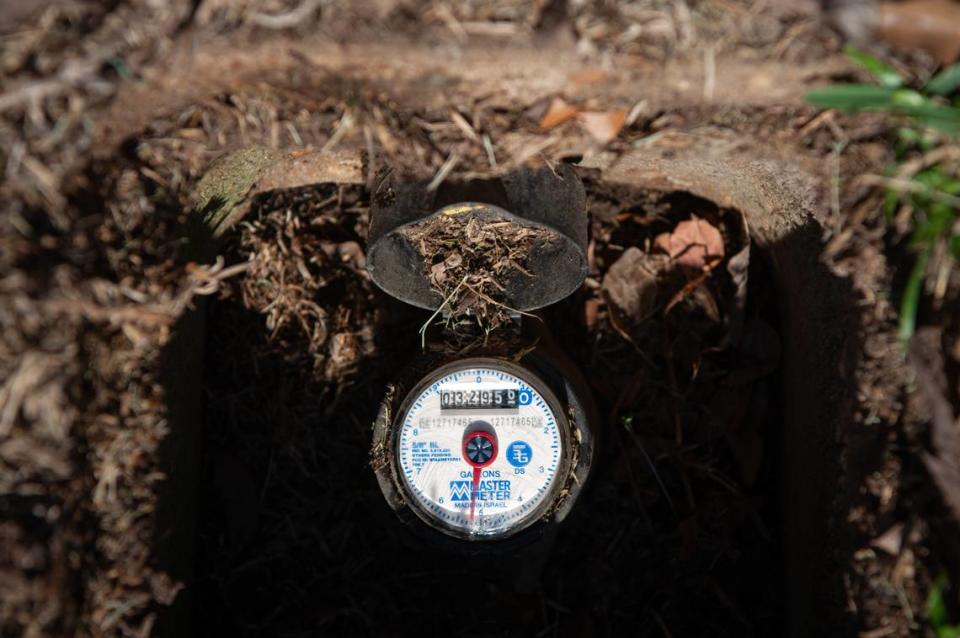 A new water meter remains active in McComb on Dec. 13, 2023. Rory Doyle/The New York Times