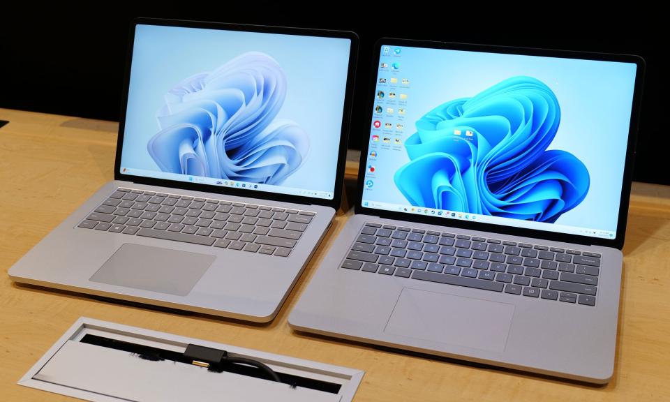 Wie Sie sehen, hat Microsoft am Design des neuen Surface Laptop Studio 2 (links) im Vergleich zum Original nicht viel herumgespielt. 