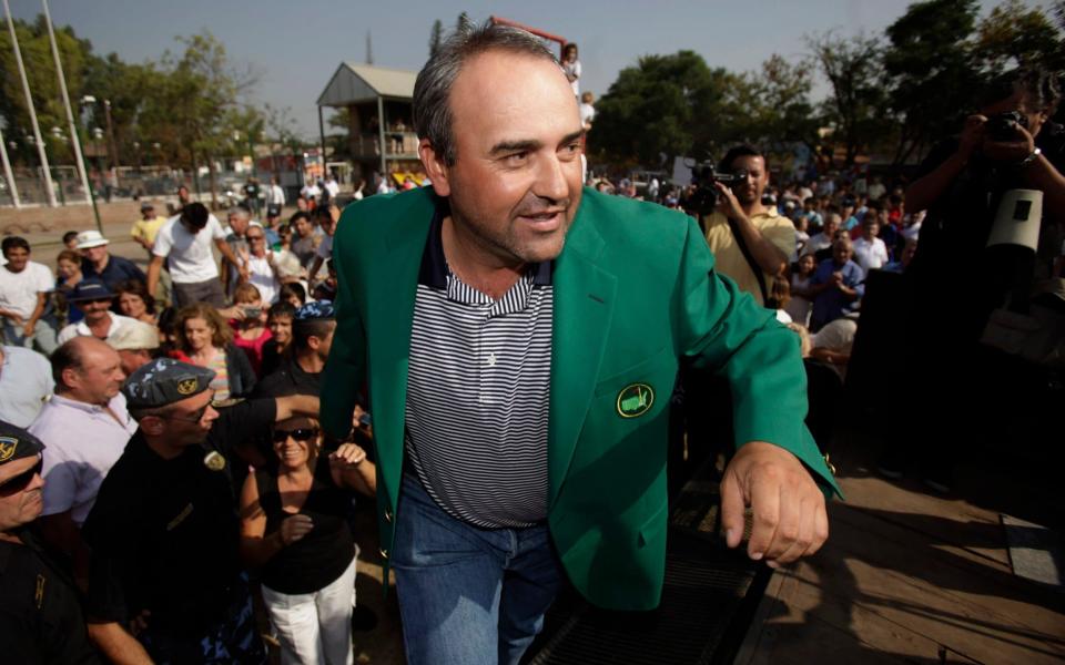 Argentina's golfer Angel Cabrera arrives to his hometown Villa Allende in Argentina - AP