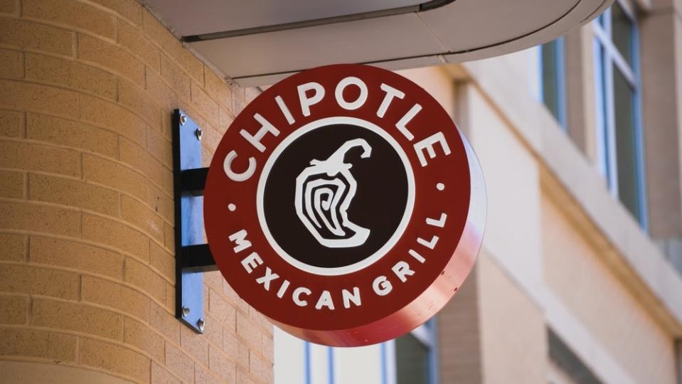 Jim Cramer Says 'Chipotle Is Not A One-Man Show' As He Interviews Interim CEO