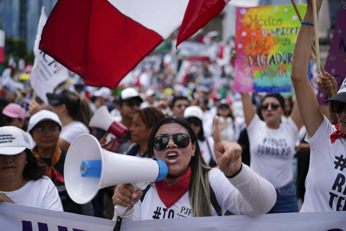 Mexico will amend its constitution this weekend to require all judges to be elected