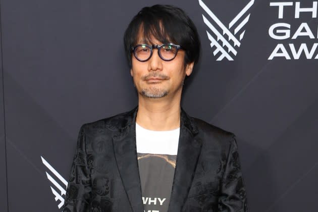 Hideo Kojima tweets about boobies