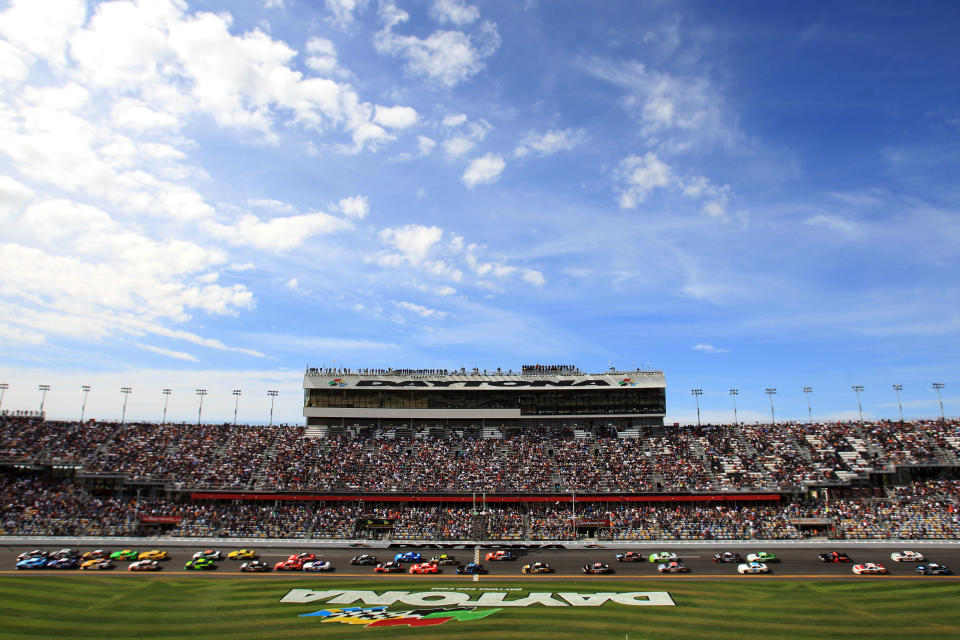 DAYTONA BEACH, FL - FEBRUARY 25: Kurt Busch, driver of the #1 HendrickCars.com Chevrolet, and Tony Stewart, driver of the #33 Oreo/Ritz Chevrolet, take the green flag on a restart during the NASCAR Nationwide Series DRIVE4COPD 300 at Daytona International Speedway on February 25, 2012 in Daytona Beach, Florida. (Photo by Matthew Stockman/Getty Images)