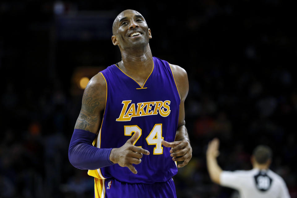 Der ehemalige Lakers-Spieler und Basketball-Star Kobe Bryant ist im Januar bei einem Hubschrauberabsturz in den USA tödlich verunglückt (Bild: Matt Slocum/AP/dpa)