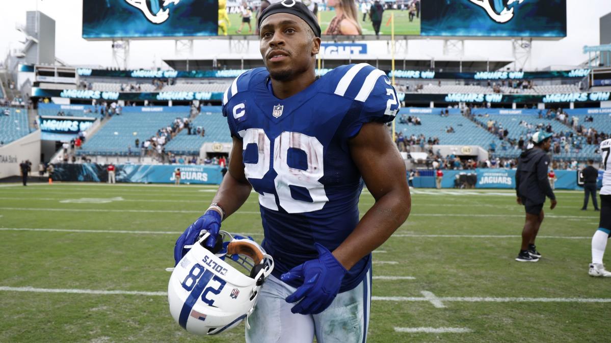 BREAKING: Colts Have Given RB Jonathan Taylor 'Permission' To Seek A Trade  - Daily Snark