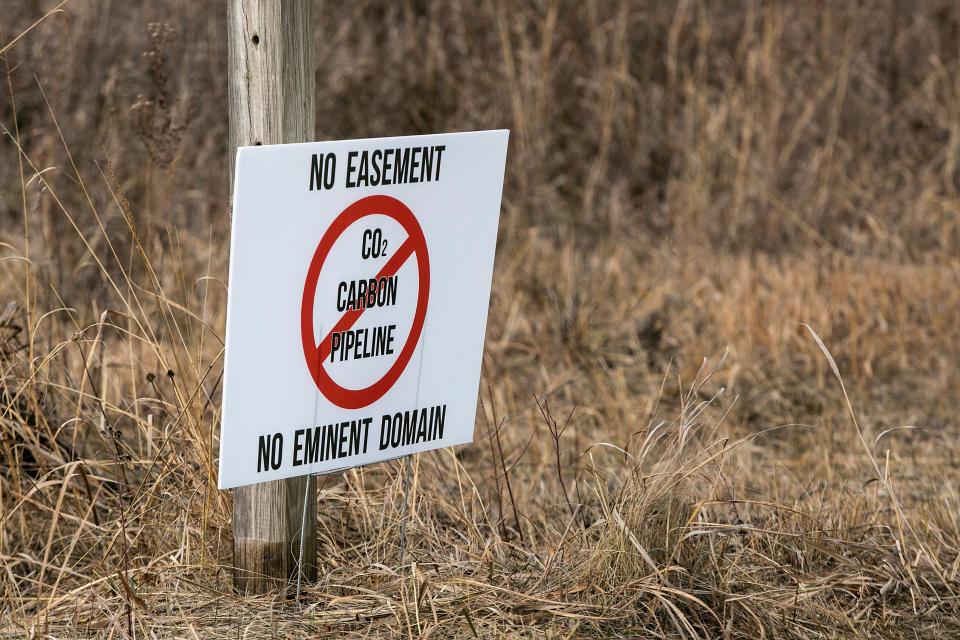A sign near Linn County expresses opposition to the use of eminent domain for carbon capture pipelines.