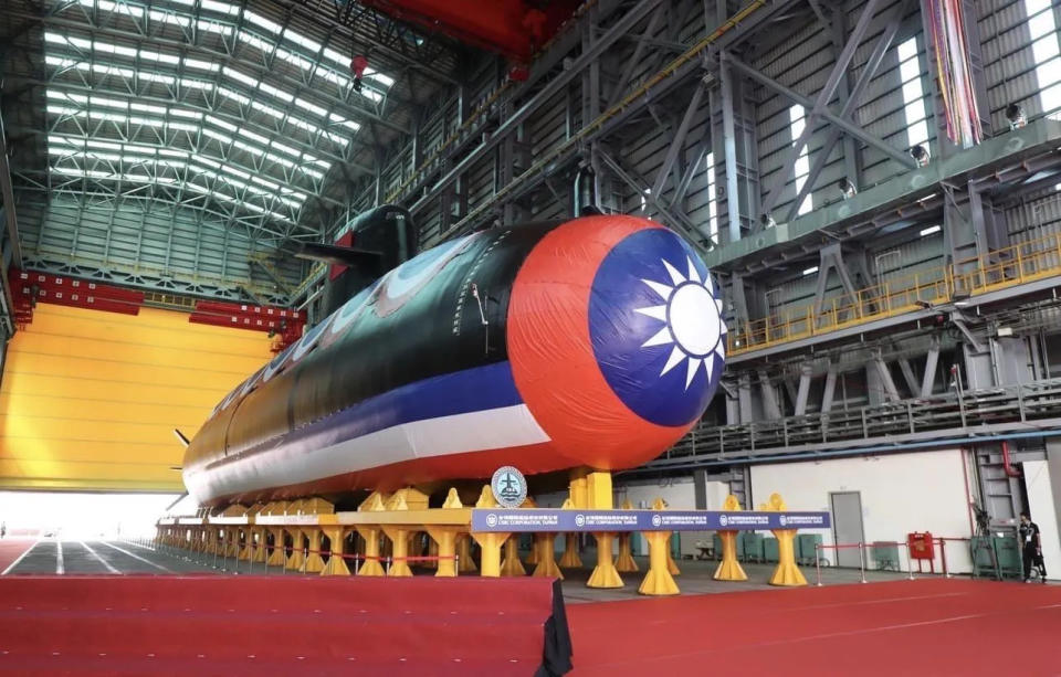 <strong>國造潛艦原型艦「海鯤軍艦」已經今年2月份陸續進行測試（圖／國防部提供）</strong>