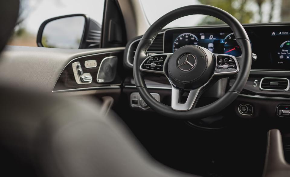 In-Depth Photos of the 2020 Mercedes-Benz GLS450