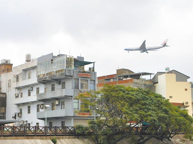 桃園航空城正如火如荼推動中，桃園市原民局為照顧航空城內原民祭出「原住民族安遷優惠措施」。（蔡依珍攝）