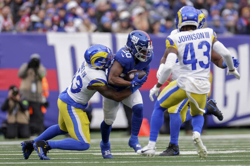 New York Giants running back Eric Gray (20)t Rutherford, N.J. (AP Photo/Adam Hunger)