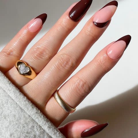 <p><a href="https://www.instagram.com/p/CdHSv3Tv3IT/?img_index=2" data-component="link" data-source="inlineLink" data-type="externalLink" data-ordinal="1">@disseynails</a></p>