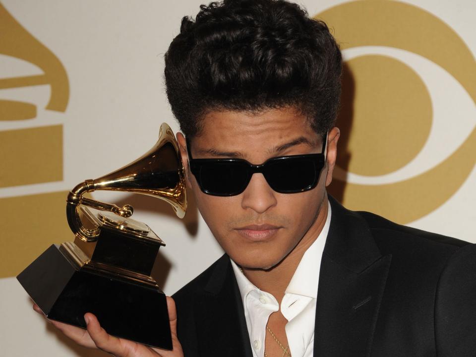 bruno mars at the 2011 grammy awards