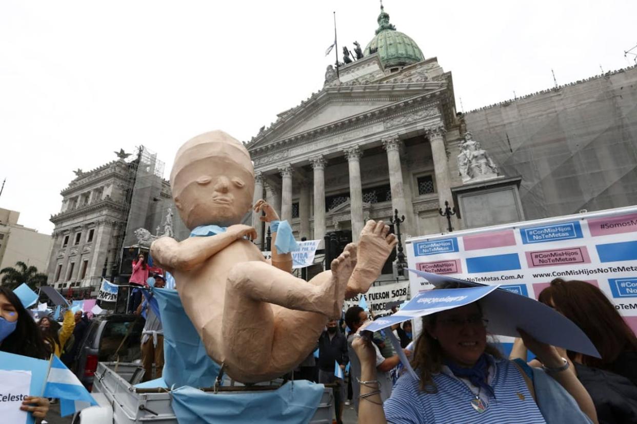 En el segundo día de debate en comisión en la Cámara de Diputados, los expositores hablaron sobre la objeción de conciencia, la libertad de elección, la Constitución y la religión para manifestar sus posturas a favor y en contra de la legalización del aborto