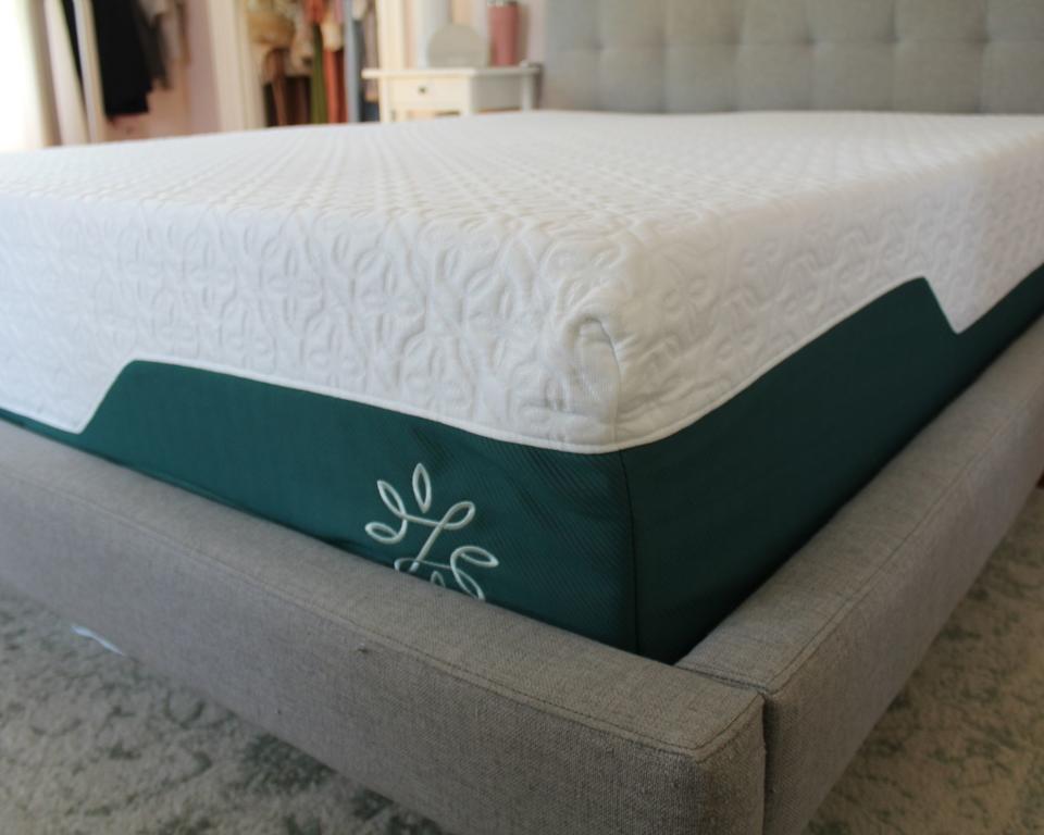 Zinus Cooling gel memory foam mattress review process