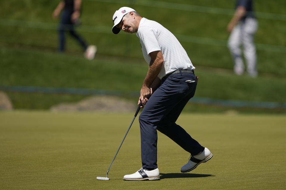 Kevin Streelman reacts after missing a putt on the 18th hole during first round of the Wells Fargo Championship golf tournament at the Quail Hollow Club on Thursday, May 4, 2023, in Charlotte, N.C. (AP Photo/Chris Carlson)