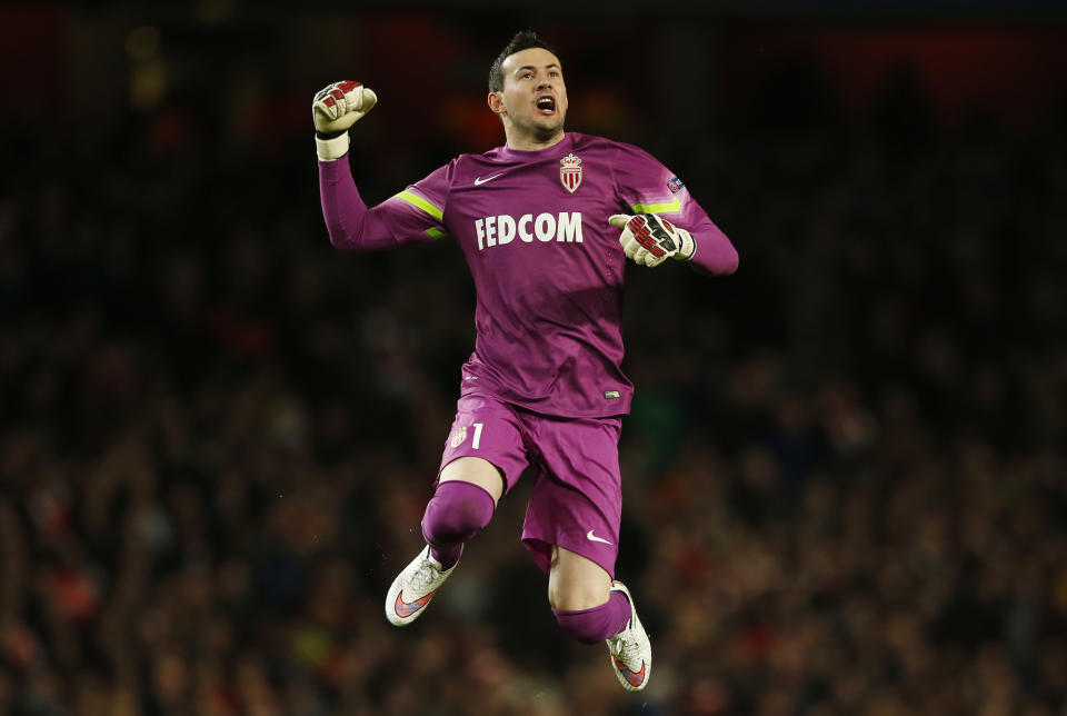 Football - Arsenal v AS Monaco - UEFA Champions League Second Round First Leg - Emirates Stadium, London, England - 25/2/15 Monaco's Danijel Subasic celebrates their first goal Action Images via Reuters / John Sibley Livepic EDITORIAL USE ONLY.