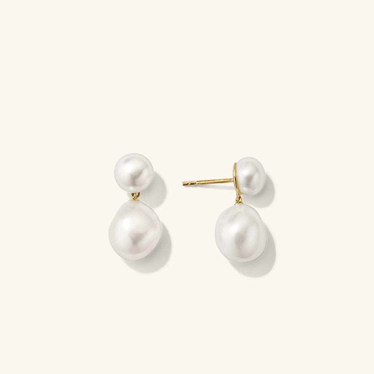 <p><a href="https://go.redirectingat.com?id=74968X1596630&url=https%3A%2F%2Fmejuri.com%2Fshop%2Fproducts%2Fbold-pearl-drop-earring&sref=https%3A%2F%2Fwww.harpersbazaar.com%2Ffashion%2Ftrends%2Fa45457105%2Fblack-friday-cyber-monday-fashion-deals-2023%2F" rel="nofollow noopener" target="_blank" data-ylk="slk:Shop Now;elm:context_link;itc:0;sec:content-canvas" class="link rapid-noclick-resp">Shop Now</a></p><p>Bold Pearl Drop Earrings</p><p>mejuri.com</p><p>$78.40</p>