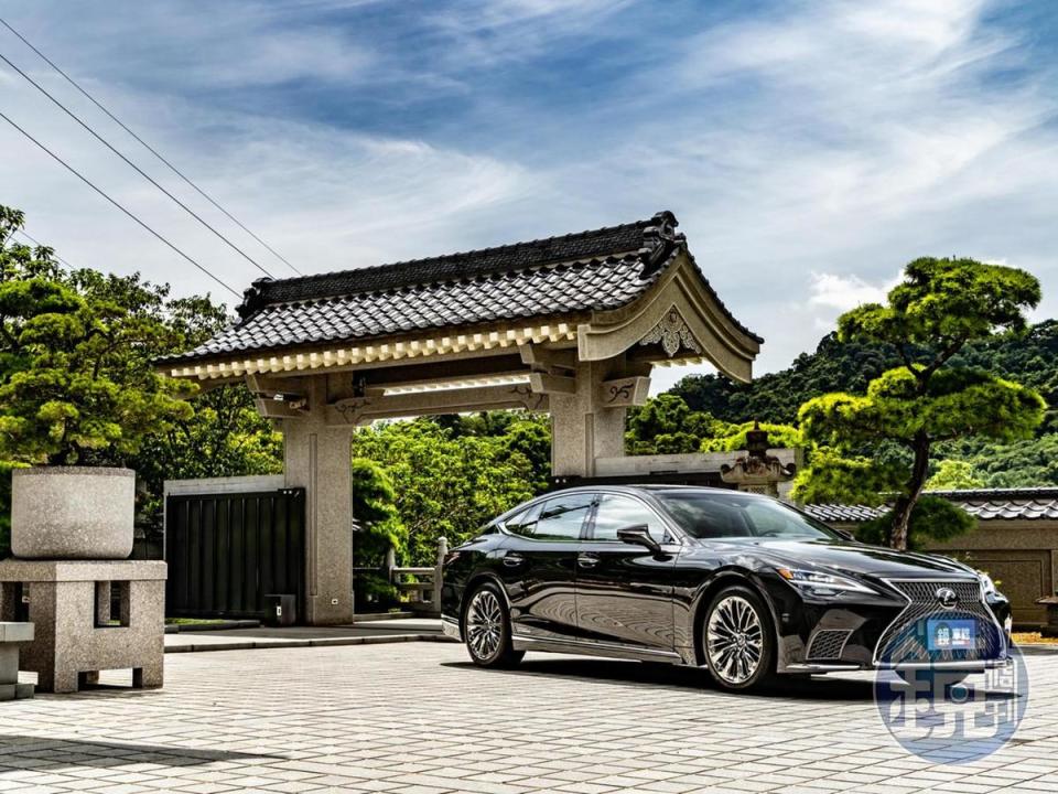 LEXUS LS 500h旗艦版