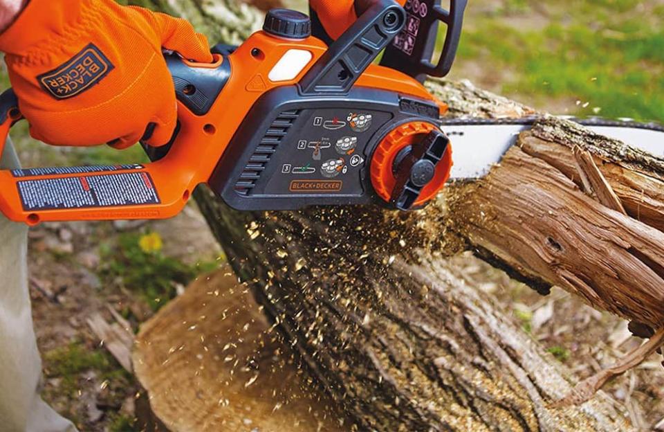 The Best Chainsaw Brands Option: Black & Decker