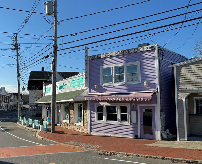 The Purple Palace, also known as Sandy’s Purple Palace, has been listed since January for $895,000, according to Realtor Joe Italiaander of the Boulos Company.