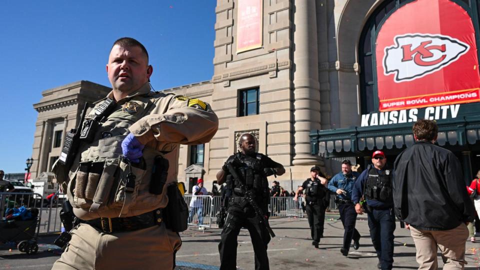 PHOTO: Police respond after shots were fired near the Kansas City Chiefs' Super Bowl LVIII victory parade on Feb. 14, 2024, in Kansas City, Mo.  (Andrew Caballero-Reynolds/AFP via Getty Images)