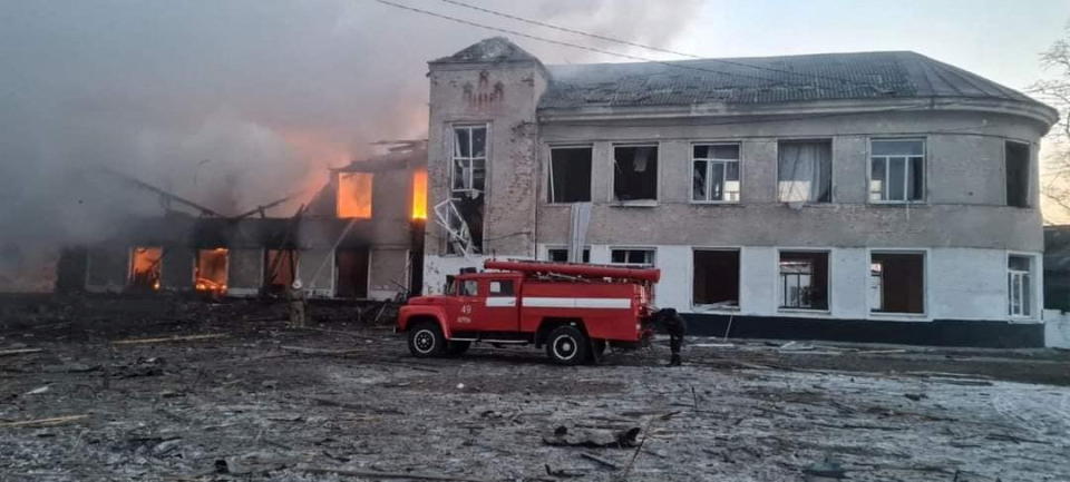 A view shows a school building destroyed by an airstrike, as Russia's invasion of Ukraine continues, in the town of Merefa, in Kharkiv region Ukraine, in this handout picture released March 17, 2022.  Press service of the State Emergency Service of Ukraine/Handout via REUTERS ATTENTION EDITORS - THIS IMAGE HAS BEEN SUPPLIED BY A THIRD PARTY.