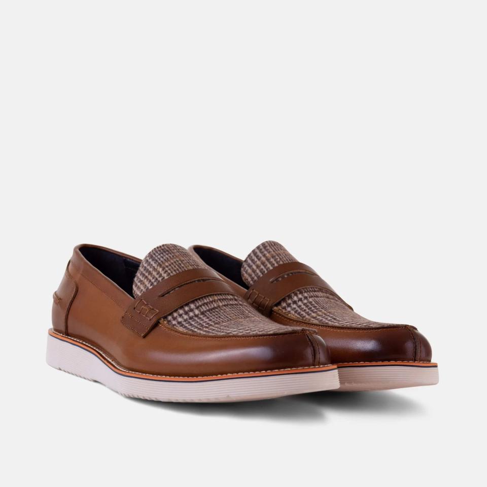 <p><a href="https://go.redirectingat.com?id=74968X1596630&url=https%3A%2F%2Fmarcnolan.com%2Fproducts%2Fabe-penny-loafers-2&sref=https%3A%2F%2Fwww.menshealth.com%2Fstyle%2Fg39355150%2Fbest-loafers-for-men%2F" rel="nofollow noopener" target="_blank" data-ylk="slk:Shop Now;elm:context_link;itc:0;sec:content-canvas" class="link ">Shop Now</a></p><p>Abe Cognac Plaid Leather Penny Loafers</p><p>$100.00</p><p>marcnolan.com</p>