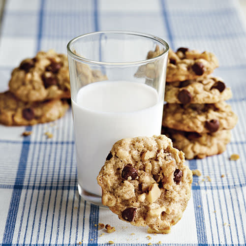 Kitchen Sink Oatmeal Cookies