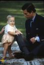 <p>Prince Charles plays with Prince William during the picnic-style photo-op.<br></p>