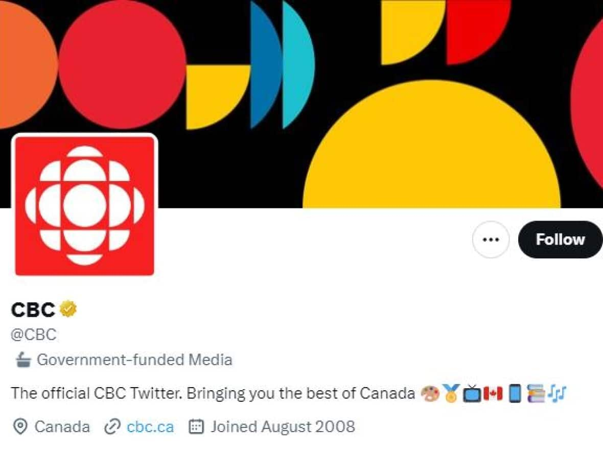 A screen capture shows the @CBC Twitter account featuring a 'government-funded media' label. (@CBC/Twitter - image credit)