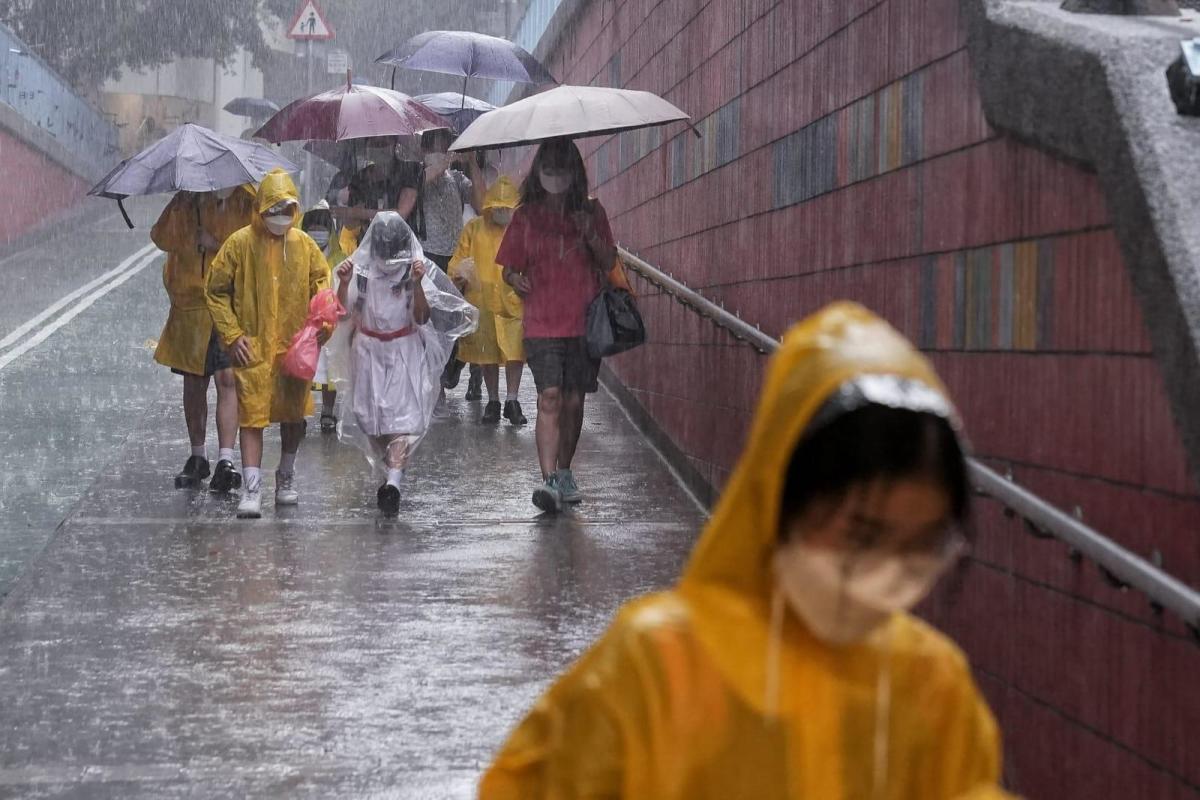 Latest Amber Rainstorm Warning Signals and Updates in Hong Kong