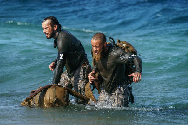 Pete Wicks insisted on continuing to make it to shore after being knocked unconscious in the sea. (Channel 4)