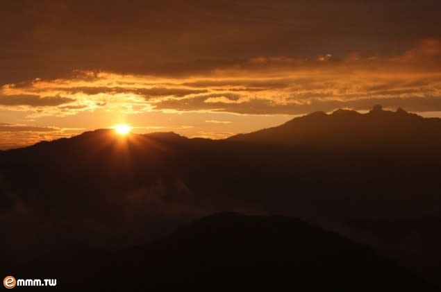 新竹》遠近馳名的樂山日出~壯麗的景象
