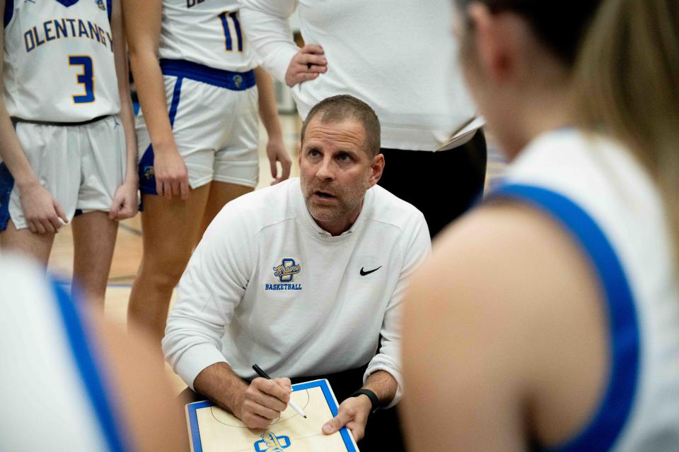 Olentangy girls basketball coach Jamie Edwards has guided his team to a 14-0 start.